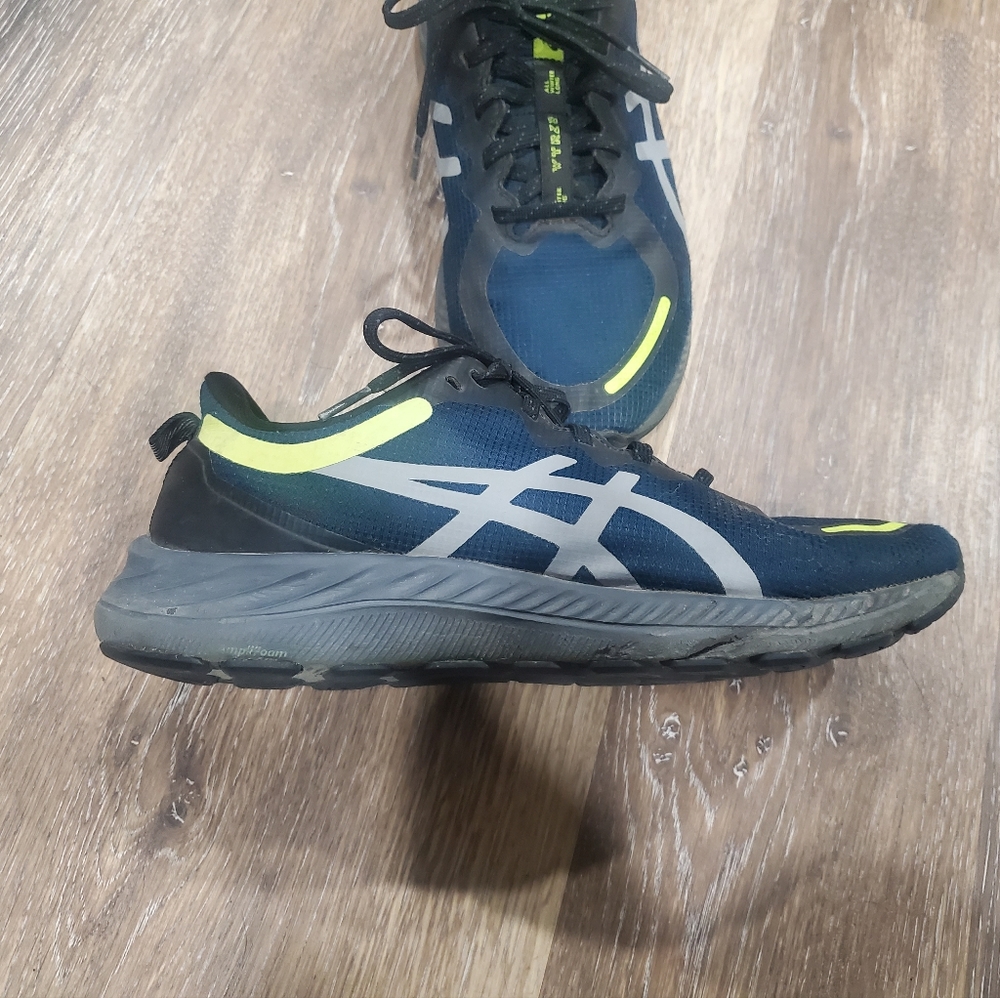 Asics Men's Tennis Shoez Size 7.5